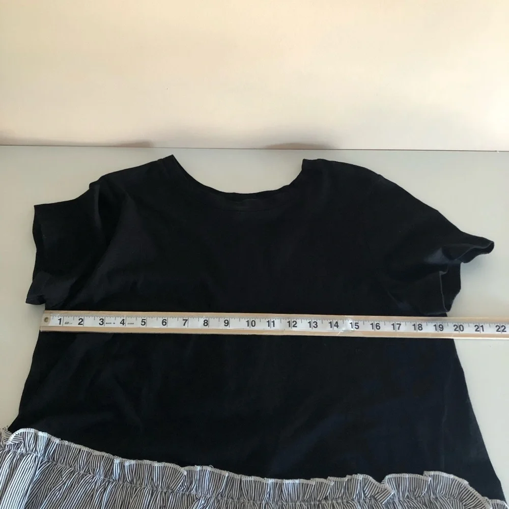 😢Nicole Miller High/Low Ruffled Top Medium - Picture 5 of 6